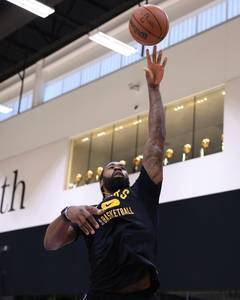 小乔丹晒训练组图：等不及披上紫金战袍了🐺💪🏾