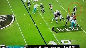 NFL突袭者队比赛中执行“利拉德”深远打击战术