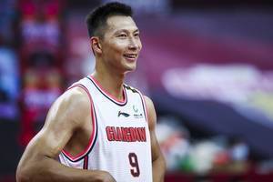 粤媒:阿联第一阶段出场时间或受限 适应强度后自然会慢慢提升