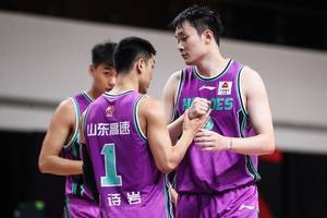 丁神归位！丁彦雨航复出首战得到19分3板2助2断