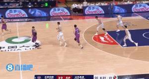 内线巨无霸！陶汉林揭幕战半场11中9狂揽21分12篮板