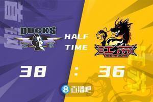 🏀范子铭25+14 翟晓川21+13+5 吴冠希16+6 北京轻取江苏