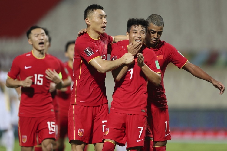亚足联前瞻中澳之战:中国2次在沙迦出战拿4分,这或许会带来信心