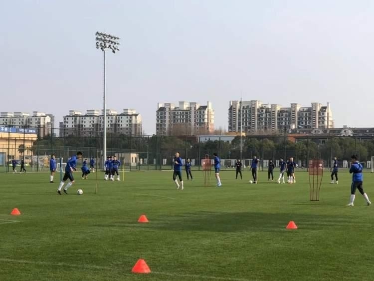沪媒:申花&河南等四支中超球队在康桥基地备战联赛