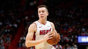 邓罗生涯三分球命中数超越德拉季奇 上升至队史第5位