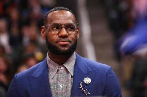 美媒：詹姆斯的体育集团希望今年年底前能够收购一支NBA球队