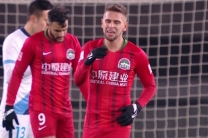 半场-图雷造点伊沃点射 河南嵩山龙门暂1-0大连人