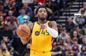 稳定发挥!米切尔22投11中得到25分5板6助2断