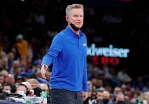 科尔终结比赛阵容选择:谁打得最好 谁就能在关键时候上场!
